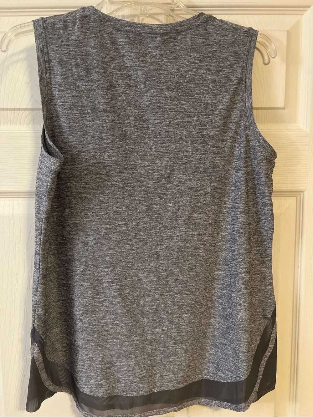 #017 Athleta Gray Heather Breezy Mesh Hem Workout Tank Size M EUC